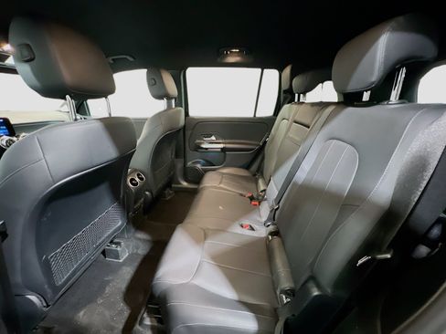 Used 2024 Mercedes-Benz GLB 250 image 16