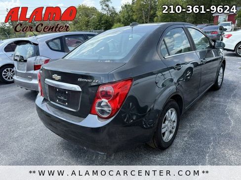 Used 2015 Chevrolet Sonic LT image 5