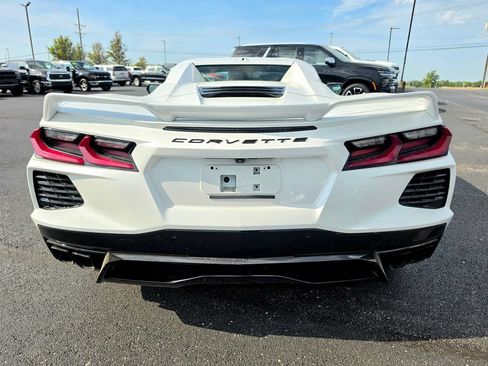 Used 2023 Chevrolet Corvette Stingray Premium Conv w/ Z51 Performance Package RWD image 5