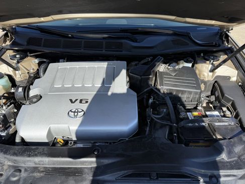 Used 2011 Toyota Avalon Limited image 33