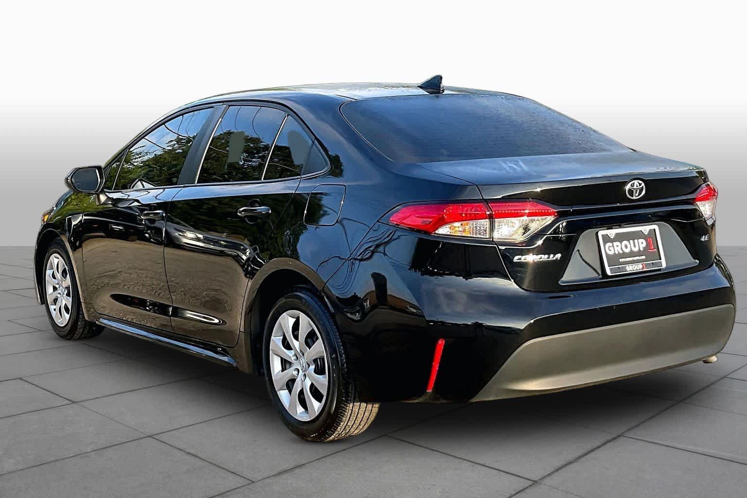 Used 2023 Toyota Corolla LE FWD image 12