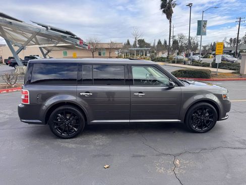 Used 2018 Ford Flex Limited w/ Equipment Group 301A image 7