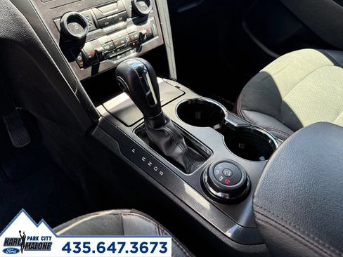 Used 2019 Ford Explorer XLT w/ Equipment Group 202A AWD/4WD image 23