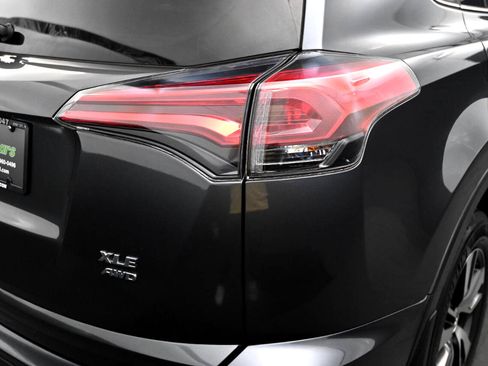 Used 2017 Toyota RAV4 XLE image 14