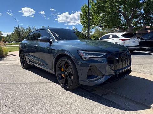 Used 2023 Audi e-tron Prestige w/ Prestige Package AWD/4WD image 7