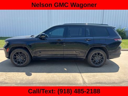 Used 2023 Jeep Grand Cherokee L Summit AWD/4WD image 8