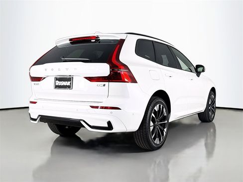 New 2026 Volvo XC60 B5 Plus w/ Protection Package Premier image 7