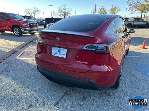 Used 2023 Tesla Model Y Performance image 27