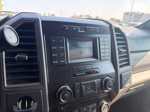Used 2018 Ford F550 4x4 SuperCab Super Duty image 25