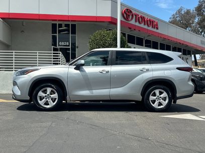Used 2025 Toyota Highlander LE