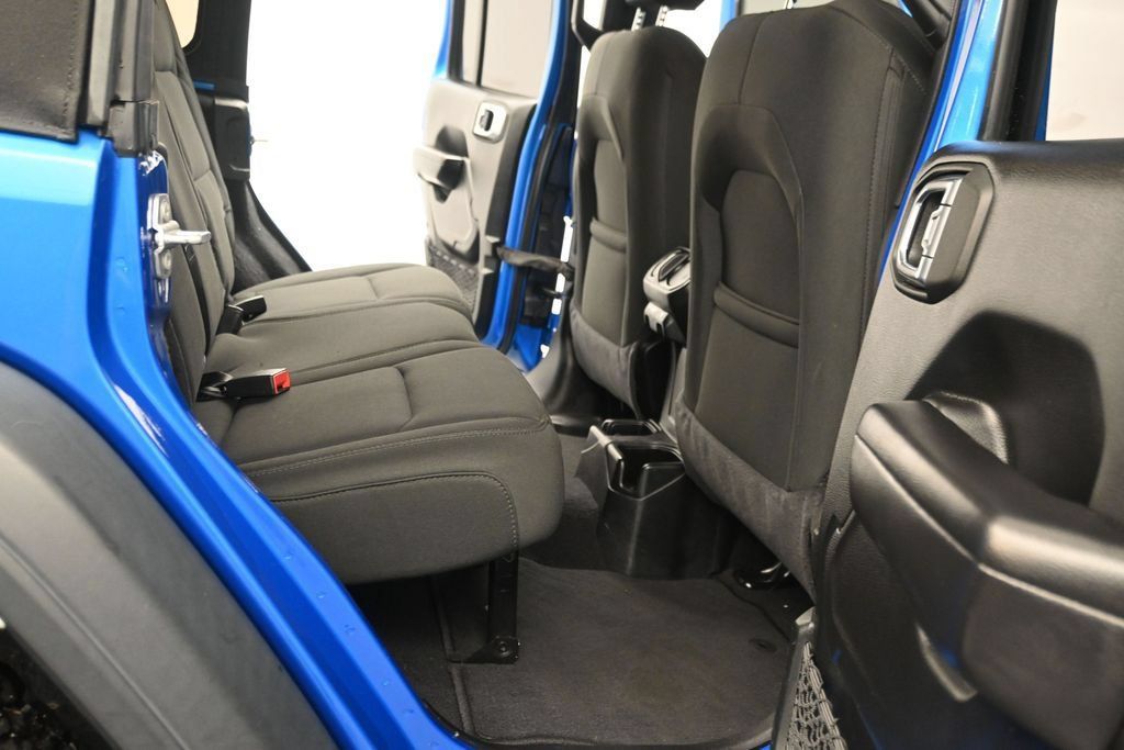 Used 2021 Jeep Wrangler Unlimited Sport AWD/4WD image 19