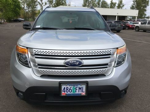 Used 2012 Ford Explorer XLT FWD image 9