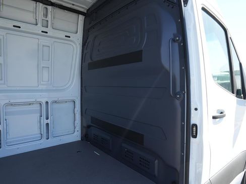Used 2024 Mercedes-Benz Sprinter 144 Cargo image 11