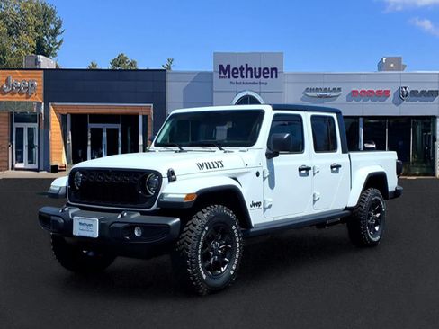 Used 2026 Jeep Gladiator Sport AWD/4WD image 3