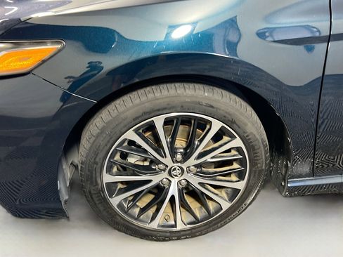 Used 2018 Toyota Camry SE image 13