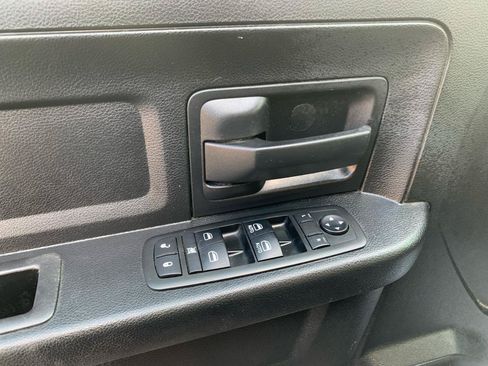 Used 2014 RAM 1500 Express w/ Black Ram 1500 Express Group AWD/4WD image 9