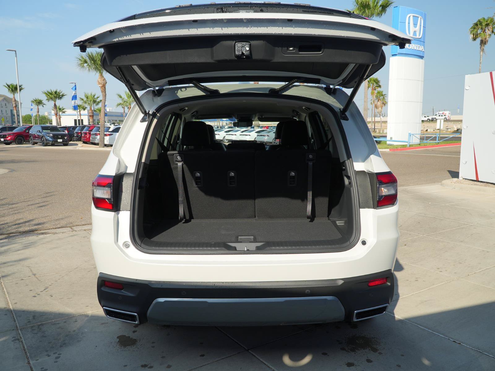 Used 2026 Honda Pilot EX-L image 8