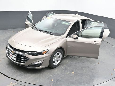 Used 2023 Chevrolet Malibu LT image 57