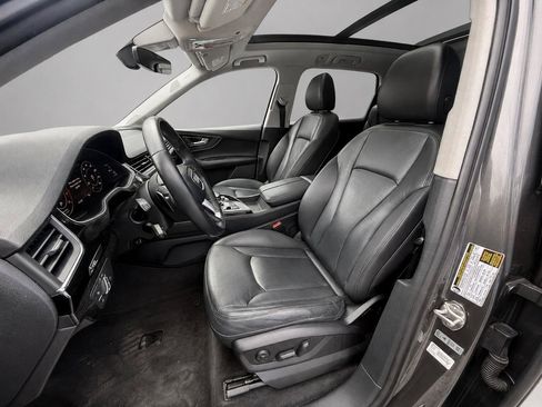 Used 2018 Audi Q7 3.0T Premium Plus w/ Premium Plus Package AWD/4WD image 9
