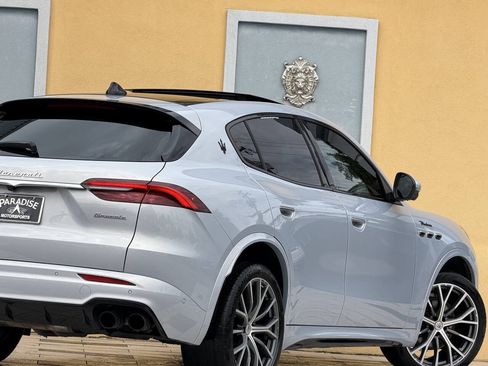 Used 2023 Maserati Grecale Modena AWD/4WD image 9