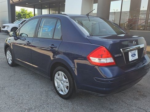 Used 2011 Nissan Versa 1.8 S w/ Plus Pkg FWD image 3