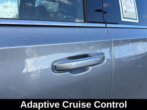 Used 2024 GMC Yukon XL SLT image 21