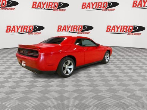 Used 2020 Dodge Challenger SXT RWD image 8