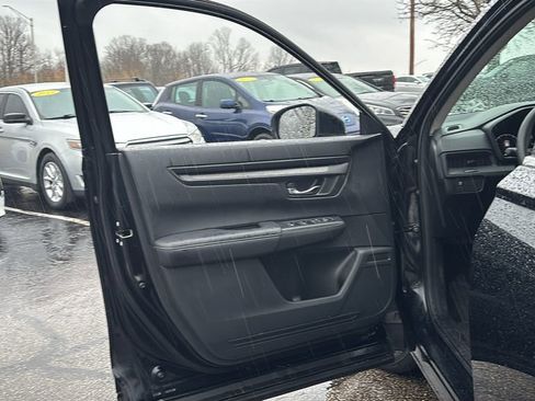 Certified 2025 Honda CR-V EX image 11