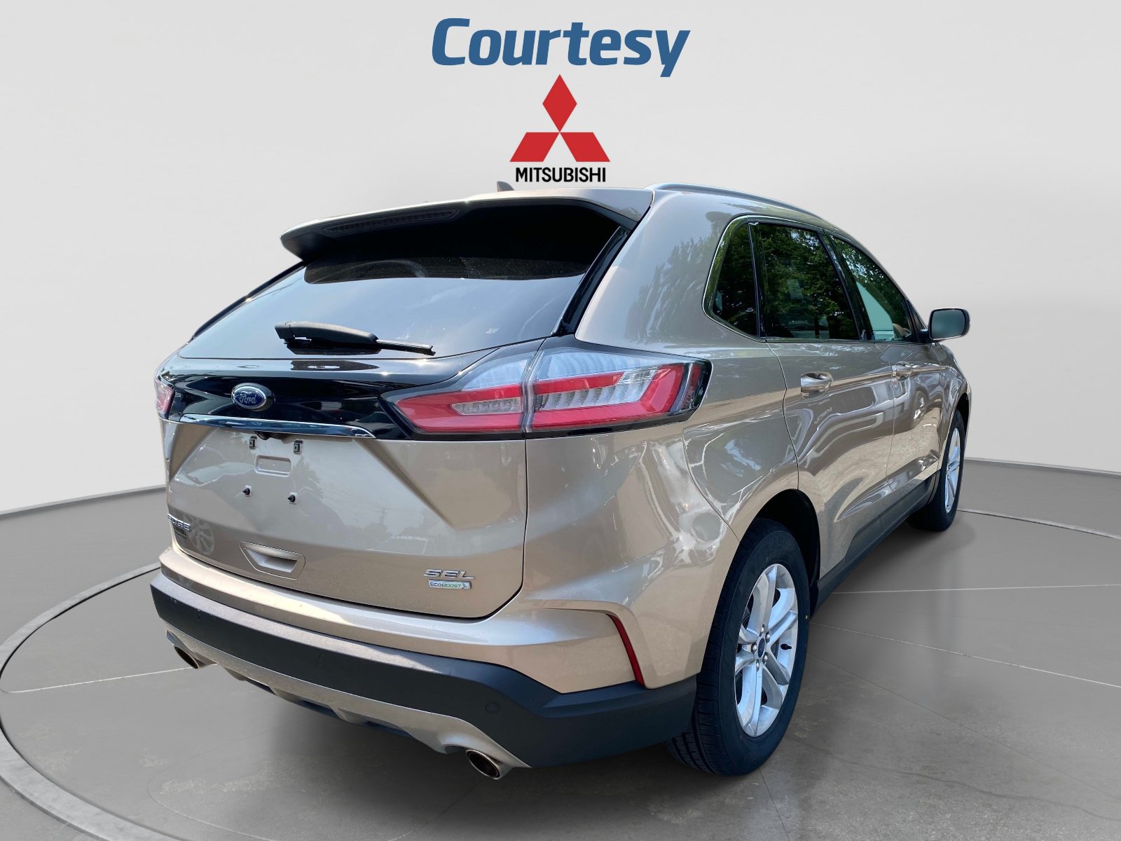 Used 2020 Ford Edge SEL w/ Cargo Accessory Package FWD image 7