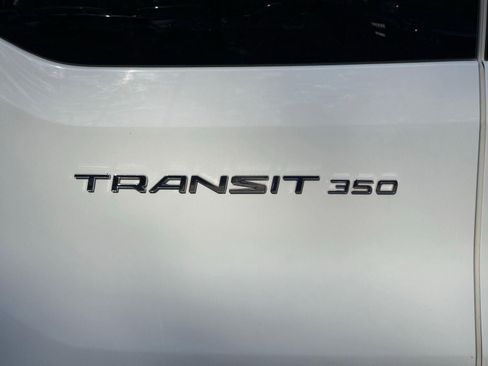 Used 2018 Ford Transit 350 XLT image 11