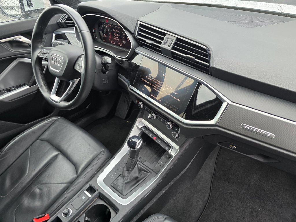 Used 2024 Audi Q3 2.0T Premium AWD/4WD image 10