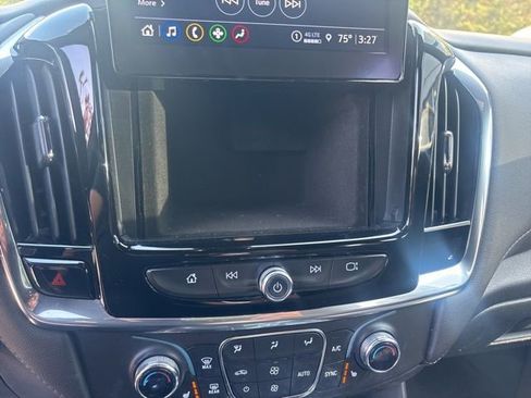 Used 2023 Chevrolet Traverse LT w/ Midnight/Sport Edition image 10