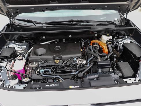 Certified 2025 Toyota RAV4 XLE AWD/4WD image 27