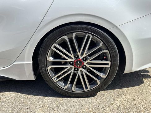 Used 2023 Kia Forte GT w/ GT2 Package image 4