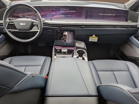 New 2025 Cadillac Escalade IQ Sport 2 AWD/4WD image 17