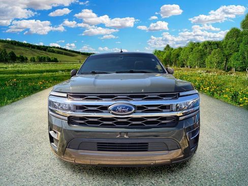 Used 2022 Ford Expedition King Ranch RWD image 2
