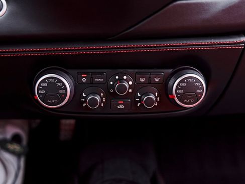 Used 2018 Ferrari 488 GTB RWD image 81