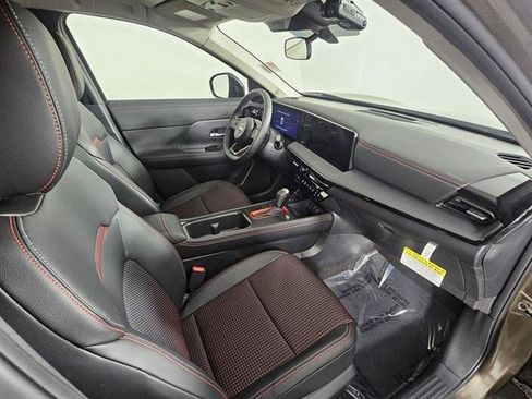 New 2026 Nissan Kicks SR w/ Cold Weather Package image 15