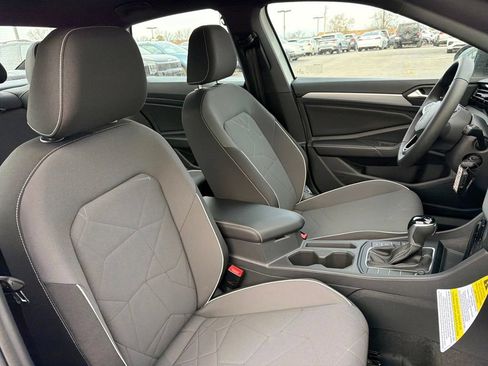 Used 2026 Volkswagen Jetta Sport FWD image 31