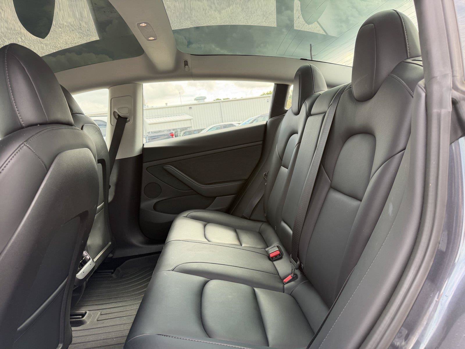 Used 2023 Tesla Model 3 Standard Range RWD image 18