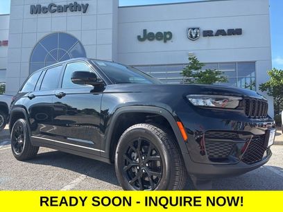 Used 2025 Jeep Grand Cherokee Altitude