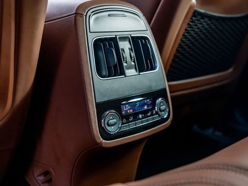 Used 2019 Maserati Levante S GranLusso image 44