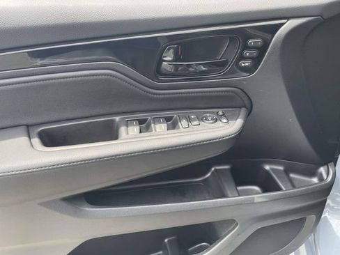 Used 2025 Honda Odyssey Elite image 20