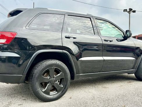 Used 2013 Jeep Grand Cherokee Limited w/ Luxury Group II image 5