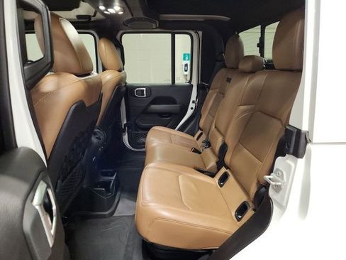 Used 2022 Jeep Gladiator Rubicon w/ LED Lighting Group image 23