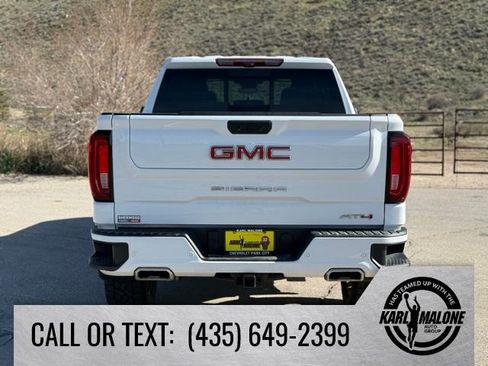 Used 2023 GMC Sierra 1500 AT4 w/ Technology Package image 4