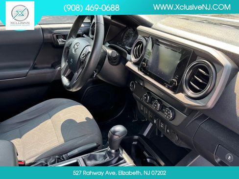 Used 2019 Toyota Tacoma TRD Sport w/ Technology Package image 22