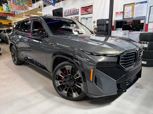 Used 2024 BMW XM w/ M Driver's Package image 1