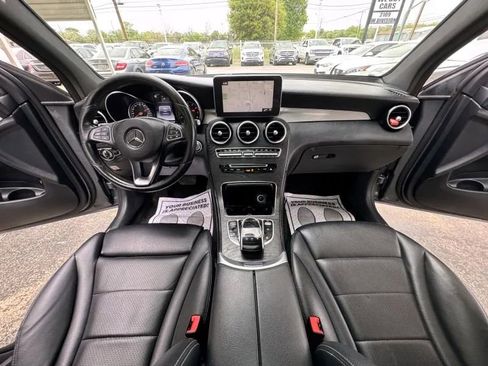 Used 2019 Mercedes-Benz GLC 300 4MATIC w/ Multimedia Package image 41