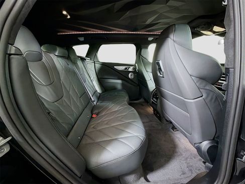 New 2026 BMW XM Label Red image 30